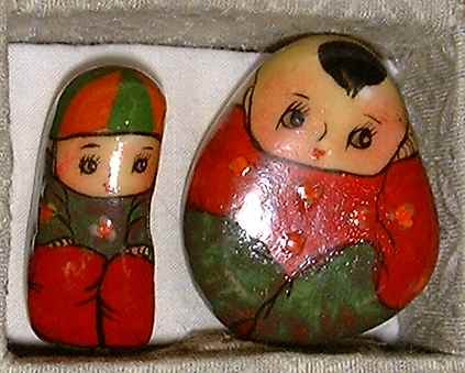 Stone painting: Children (Close up view)