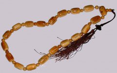 18louhan-ivorybeads.jpg